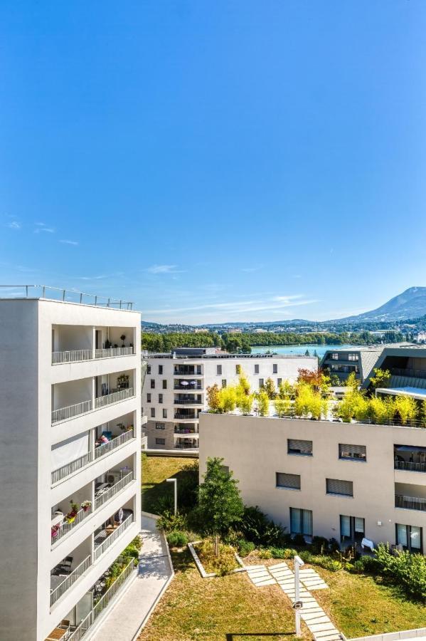 le panorama du lac Annecy Exterior foto